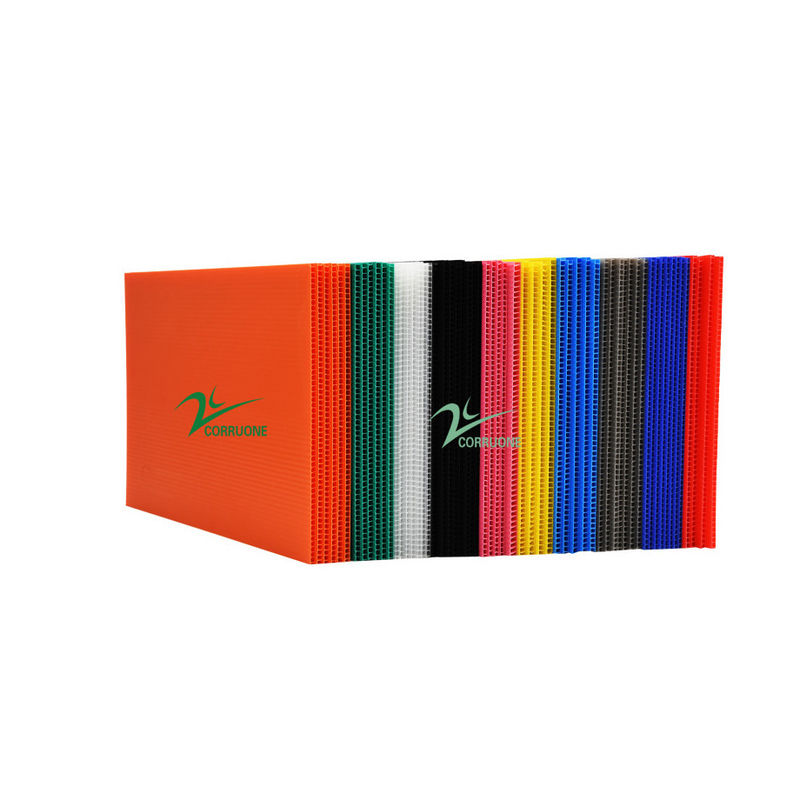 पीपी 4x8 4mm 5mm Correx बोर्ड सफेद Correx Fluted बोर्ड स्वनिर्धारित
