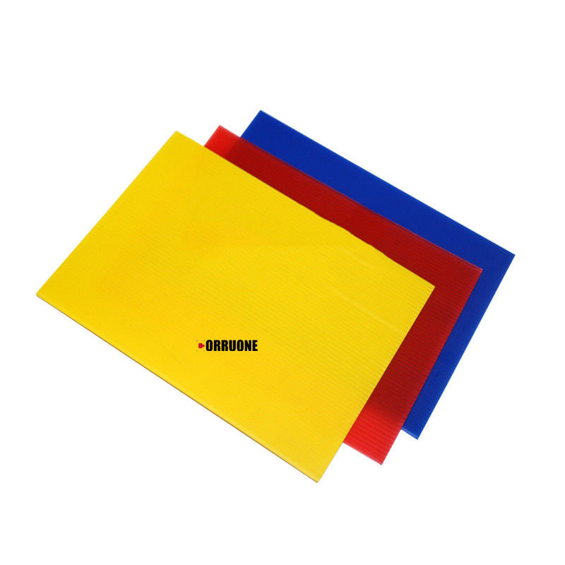 पीपी 4x8 4mm 5mm Correx बोर्ड सफेद Correx Fluted बोर्ड स्वनिर्धारित