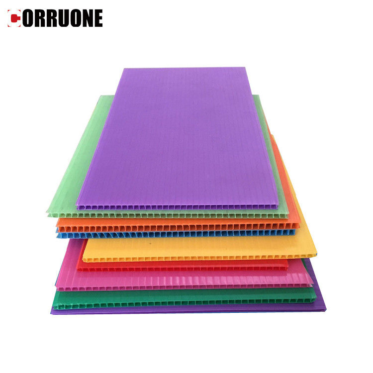 4x8 5mm Corflute शीट्स खोखले Corflute प्रोटेक्शन शीट ग्रीन ब्लैक